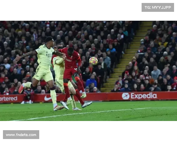 阿森纳4-0大胜利兹联，苏比门迪头球破门